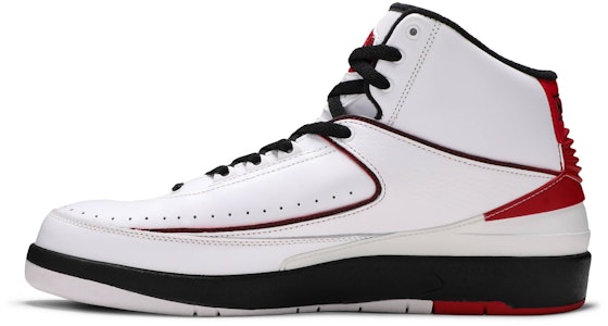 Air Jordan 2 复刻版“大学红” 2010款 395709-101 Lookbook Air Jordan 2 复刻版“大学红” 2010款 395709-101