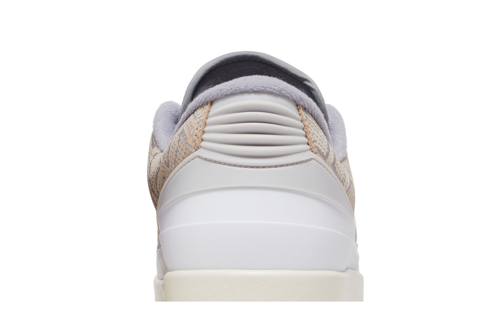 Sizing Air Jordan 2 復古低筒『蟒蛇』DV9956-100