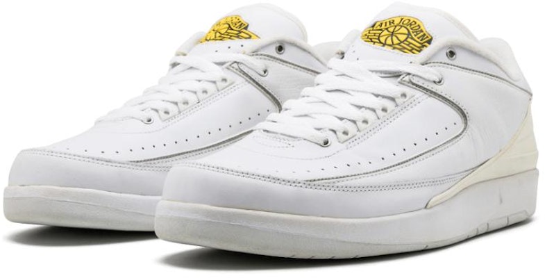 Air Jordan 2 Retro Low 'White Varsity Maize' 309837-102 Lookbook Air Jordan 2 Retro Low 'White Varsity Maize' 309837-102