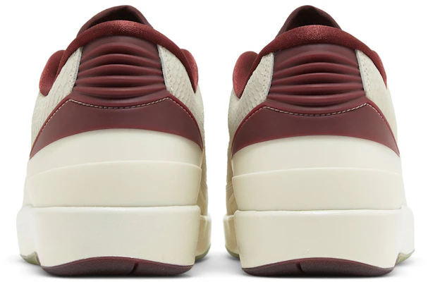 Air Jordan 2 Retro Low ''Jaar van de Draak'' FJ3468-100 Details for Air Jordan 2 Retro Low ''Jaar van de Draak'' FJ3468-100