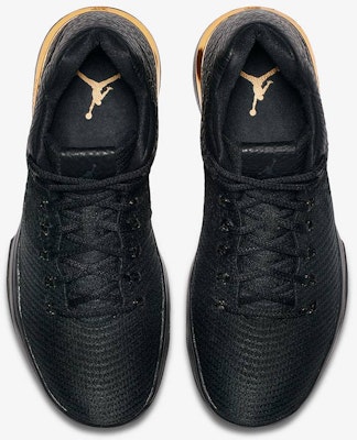 Air Jordan 31 Low 'Black' 897564-023 Lookbook Air Jordan 31 Low 'Black' 897564-023
