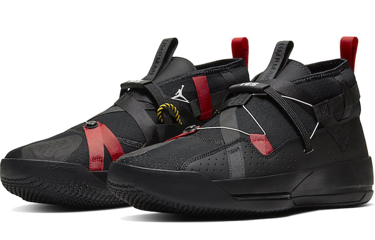 Lookbook Air Jordan 32.9 'Bred' Sepatu Basket Hitam Merah CN5747-001