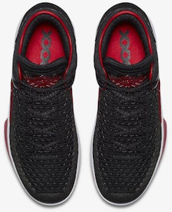 Air Jordan 32 Low 'Banned' Sepatu Basket AA1256-001 Lookbook Air Jordan 32 Low 'Banned' Sepatu Basket AA1256-001