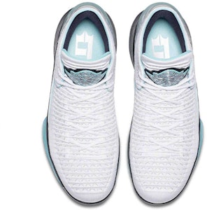 Air Jordan 32 Rendah 'Guo Ailun' Edisi Pemain AH3347-101 Shop Air Jordan 32 Rendah 'Guo Ailun' Edisi Pemain AH3347-101