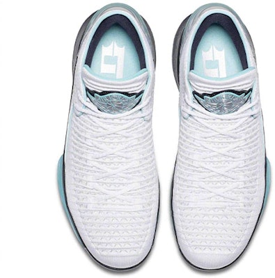Air Jordan 32 Low '郭艾伦' PE AH3347-101 Shop Air Jordan 32 Low '郭艾伦' PE AH3347-101