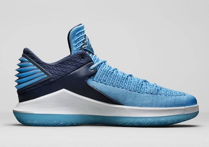 Air Jordan 32 Low 'Menang Seperti 82' AA1256-401 Shop Air Jordan 32 Low 'Menang Seperti 82' AA1256-401