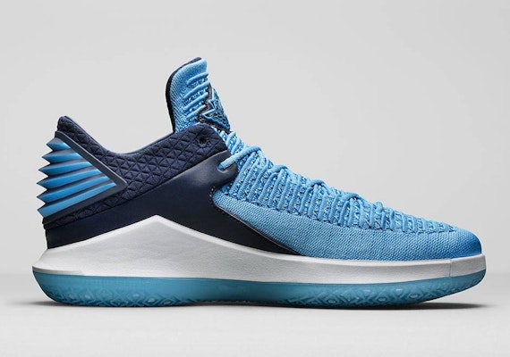 Air Jordan 32 Low 'Win Like 82' AA1256-401 Shop Air Jordan 32 Low 'Win Like 82' AA1256-401