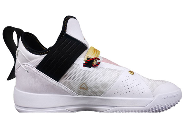Order Air Jordan 33 'Hitam Putih' CK4464-100-YC