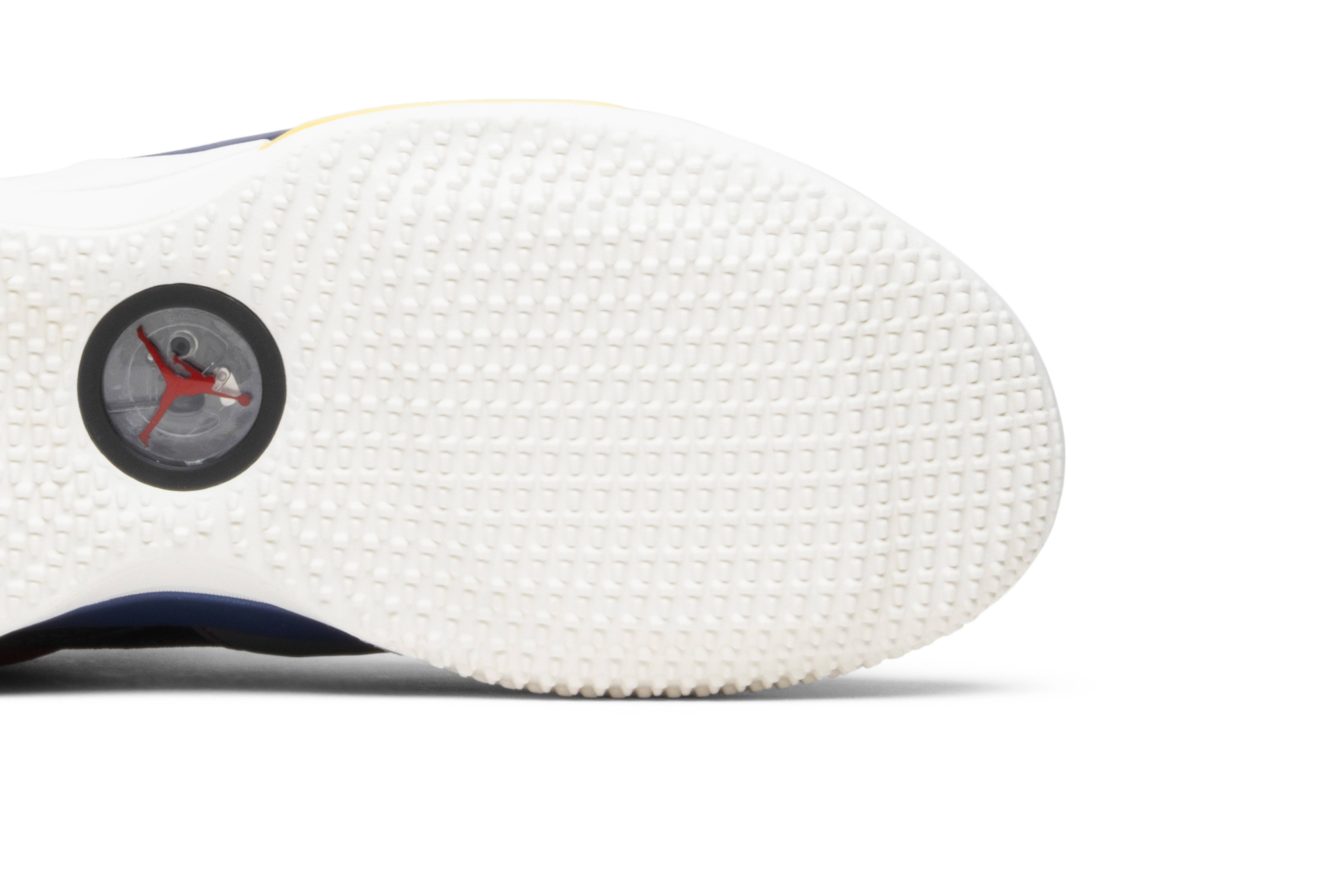 Purchase Kasut Air Jordan 33 'Tech Pack' BV5072-001 untuk Koleksi Anda