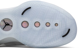 에어 조던 34 "화이트 메탈릭 실버" AR3240-101 Purchase 에어 조던 34 "화이트 메탈릭 실버" AR3240-101