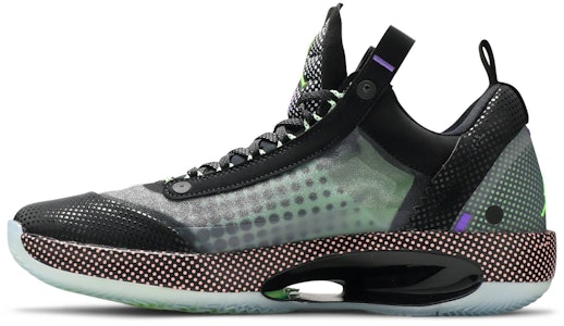 Air Jordan 34 Low 'Hitam Hijau Vapor Coral Pudar' CZ7750-003 Lookbook Air Jordan 34 Low 'Hitam Hijau Vapor Coral Pudar' CZ7750-003