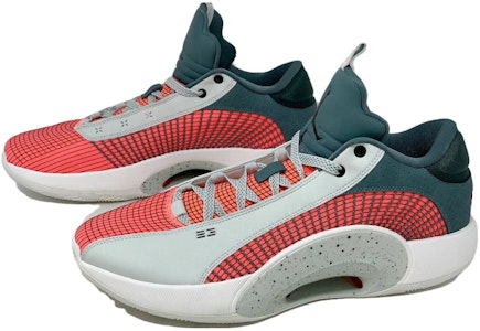 エア ジョーダン 35 LOW "ライトシルバー" CW2460-008 Lookbook エア ジョーダン 35 LOW "ライトシルバー" CW2460-008