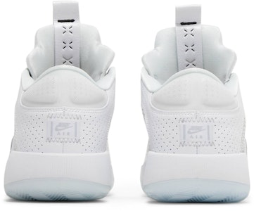 Air Jordan 35 Low '白色金屬銀' CW2460-100 Details for Air Jordan 35 Low '白色金屬銀' CW2460-100