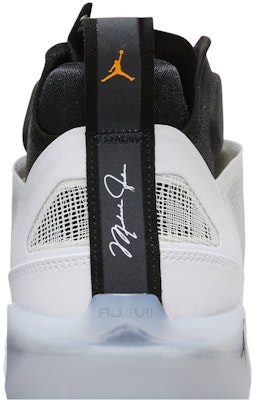 Air Jordan 37 'Oreo' DD6958-108 Sizing Air Jordan 37 'Oreo' DD6958-108