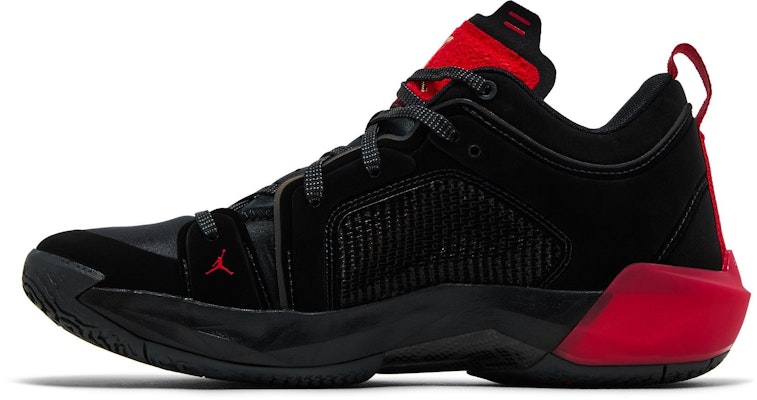 Air Jordan 37 Low '黑红' DQ4122-007 Lookbook Air Jordan 37 Low '黑红' DQ4122-007