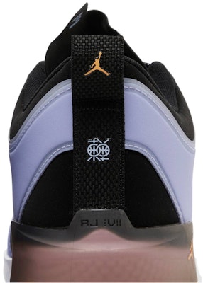 Air Jordan 37 Low 'Dongdan' FD8701-001 Sizing Air Jordan 37 Low 'Dongdan' FD8701-001