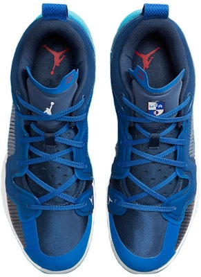 Air Jordan 37 Low 'Fraternity' DV9908-401 (兄弟會) Shop Air Jordan 37 Low 'Fraternity' DV9908-401 (兄弟會)