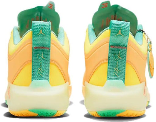 Air Jordan 37 Low PF 'Yellow Green' DX5567-800 Shop Air Jordan 37 Low PF 'Yellow Green' DX5567-800