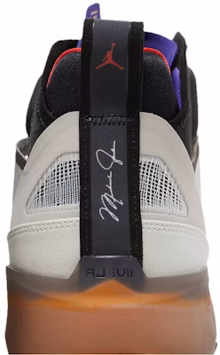 Air Jordan 37 PF 'Beyond Borders' DD6958-060 Sizing Air Jordan 37 PF 'Beyond Borders' DD6958-060