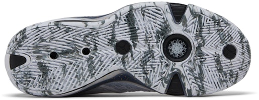 Air Jordan 38 低帮 '白色金属金黑色' FD2326-107 Shop Air Jordan 38 低帮 '白色金属金黑色' FD2326-107