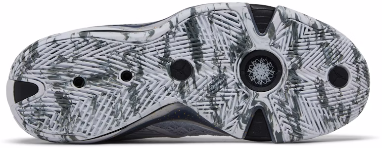 Air Jordan 38 Low 'Putih Emas Metalik Hitam' FD2326-107 Shop Air Jordan 38 Low 'Putih Emas Metalik Hitam' FD2326-107