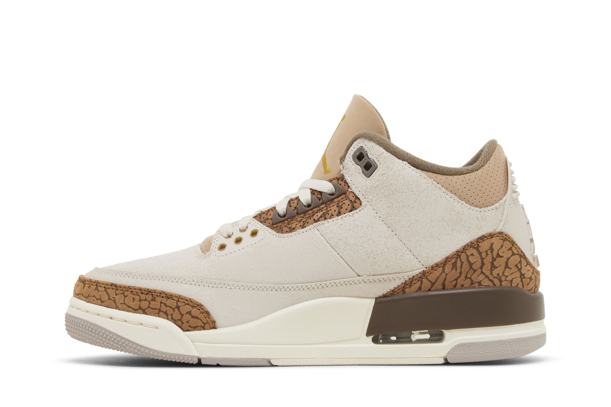 Shop Air Jordan 3 ''Light Orewood Brown'' Marrone Chiaro. CT8532-102