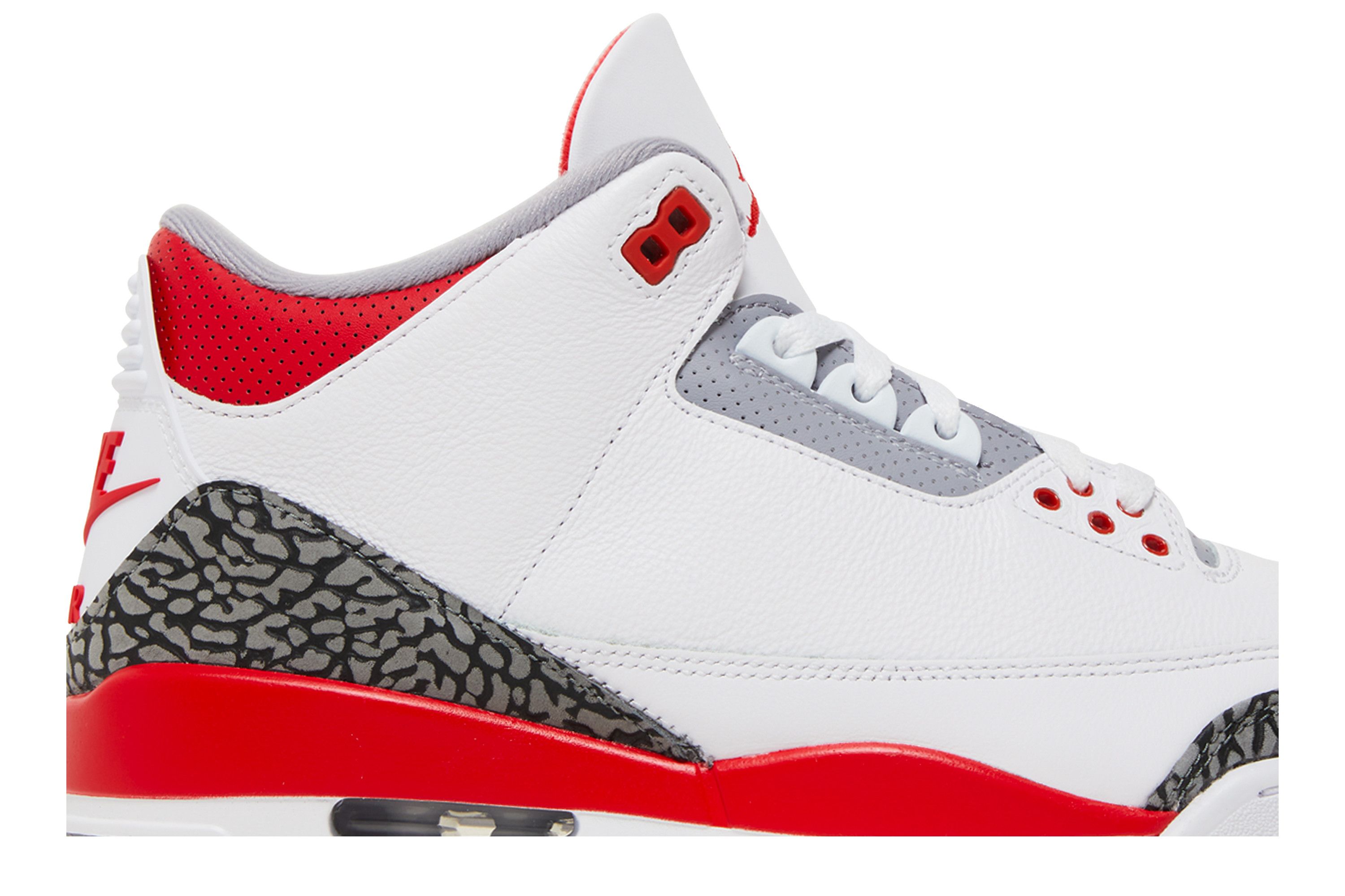 Lookbook Air Jordan 3 OG 'Fire Red' 2022 Zapatos Retro Rojos DN3707-160