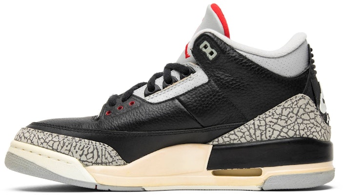 Air Jordan 3 Retro 1994 'Black Cement' Sepatu Sneaker Hitam Pria 130203-001 Lookbook Air Jordan 3 Retro 1994 'Black Cement' Sepatu Sneaker Hitam Pria 130203-001