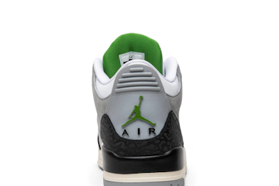 Air Jordan 3 Retro 'Chlorophyll' 136064-006