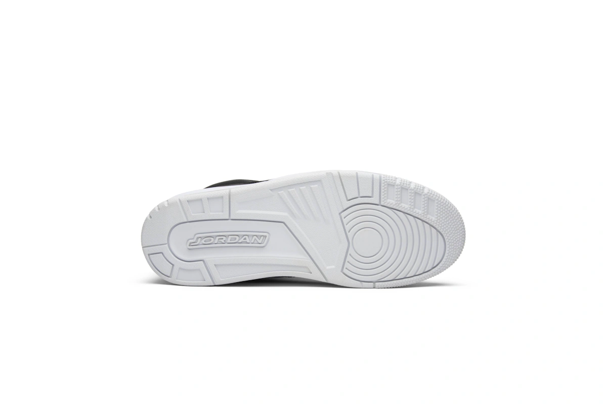 Air Jordan 3 Retro 'Cyber Monday' 136064-020