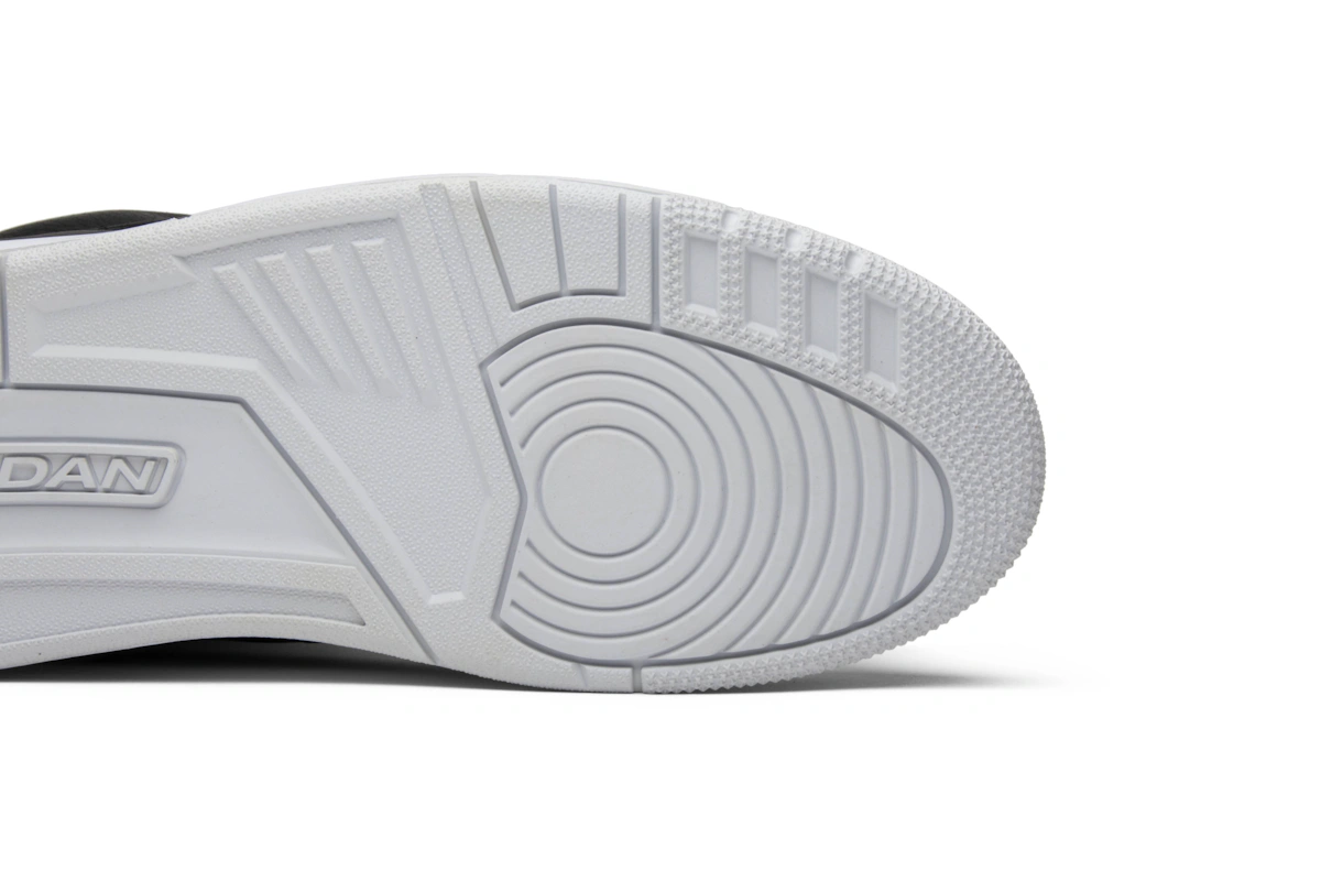 Air Jordan 3 Retro 'Cyber Monday' 136064-020