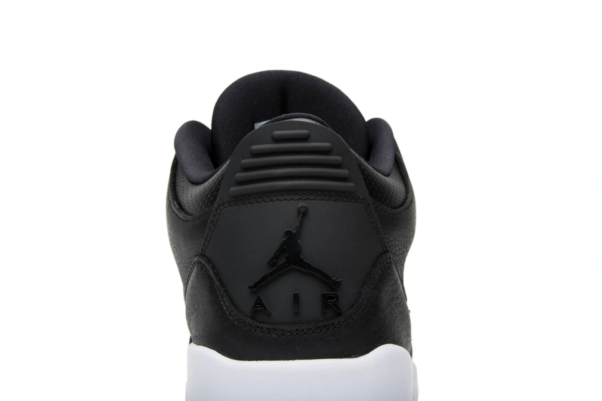 Air Jordan 3 Retro 'Cyber Monday' 136064-020