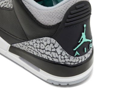 Air Jordan 3 復刻版 '綠光' CT8532-031 2