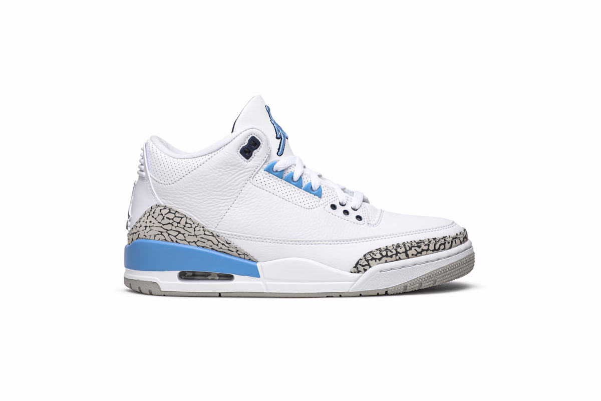 Air Jordan 3 Retro 'UNC'