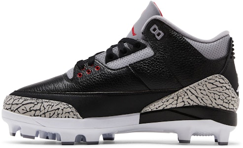 Air Jordan 3 Retro MCS '黑水泥' FZ8627-001 Lookbook Air Jordan 3 Retro MCS '黑水泥' FZ8627-001