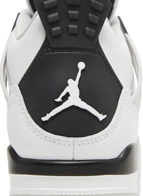 Air Jordan 4 Retro 'Military Black' DH6927-111 3
