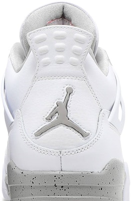 Air Jordan 4 Retro 'White Oreo' CT8527-100 Sizing Air Jordan 4 Retro 'White Oreo' CT8527-100