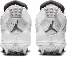 Air Jordan 4 Retro 钉鞋 '白水泥' HQ0207-106 Lookbook Air Jordan 4 Retro 钉鞋 '白水泥' HQ0207-106