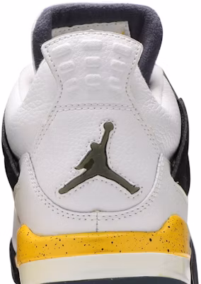 Air Jordan 4 Retro LS 'Tour Yellow' 314254-171 Sizing Air Jordan 4 Retro LS 'Tour Yellow' 314254-171