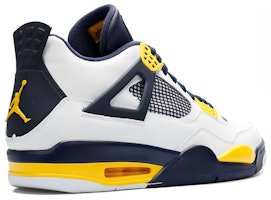 Air Jordan 4 复刻版 PE 'Marquette' H012MNJDLS247 Lookbook Air Jordan 4 复刻版 PE 'Marquette' H012MNJDLS247