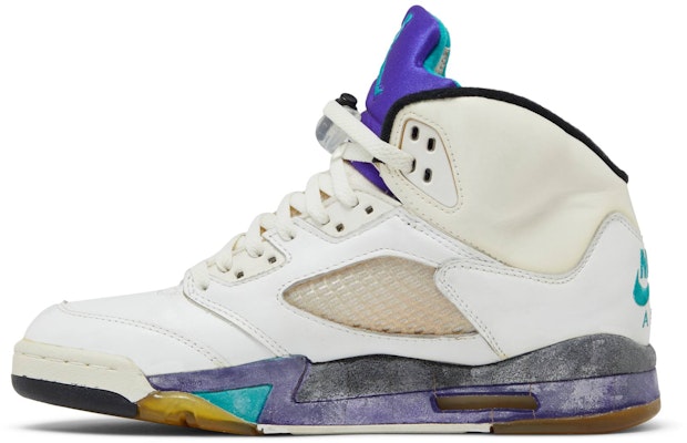 Air Jordan 5 OG 1990 'Grape' Retro Uva 4490 Lookbook Air Jordan 5 OG 1990 'Grape' Retro Uva 4490