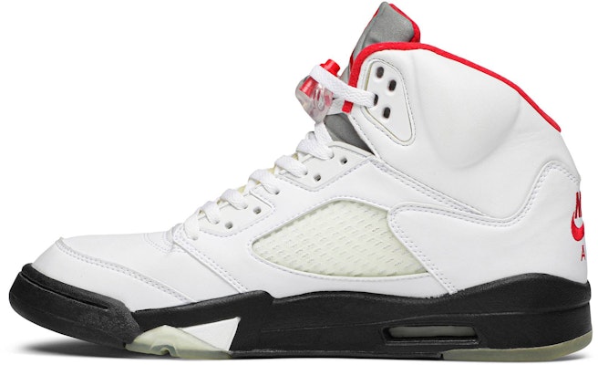 Air Jordan 5 Retro 2000 'Fire Red' 136027-101 Lookbook Air Jordan 5 Retro 2000 'Fire Red' 136027-101