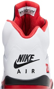 Air Jordan 5 Retro Merah Api Lidah Hitam (2025) HQ7978-101 Sizing Air Jordan 5 Retro Merah Api Lidah Hitam (2025) HQ7978-101