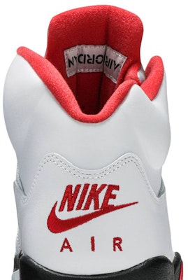Air Jordan 5 Retro 'Fire Red' 2020 DA1911-102 Sizing Air Jordan 5 Retro 'Fire Red' 2020 DA1911-102