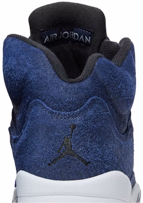 Air Jordan 5 Retro SE 'Reverse Georgetown' FD6812-400 Sizing Air Jordan 5 Retro SE 'Reverse Georgetown' FD6812-400