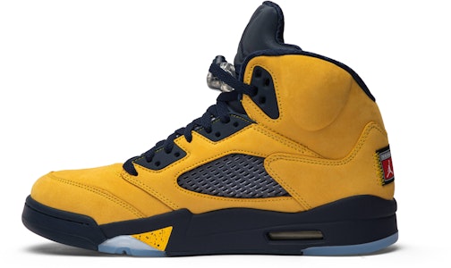 Air Jordan 5 復刻版 SP '密歇根' CQ9541-704 Lookbook Air Jordan 5 復刻版 SP '密歇根' CQ9541-704