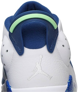 Air Jordan 6 复刻低帮 '幽灵绿' 304401-106 Sizing Air Jordan 6 复刻低帮 '幽灵绿' 304401-106