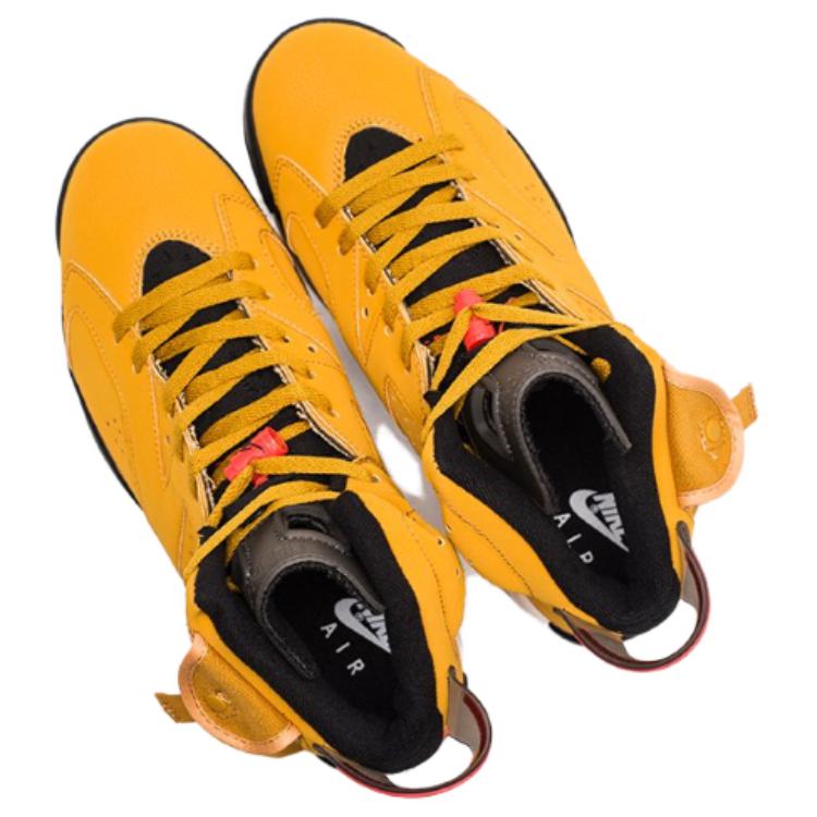 Shop 耐克 Air Jordan 6 Travis Scott 联名黄配色鞋款 CN1084-300