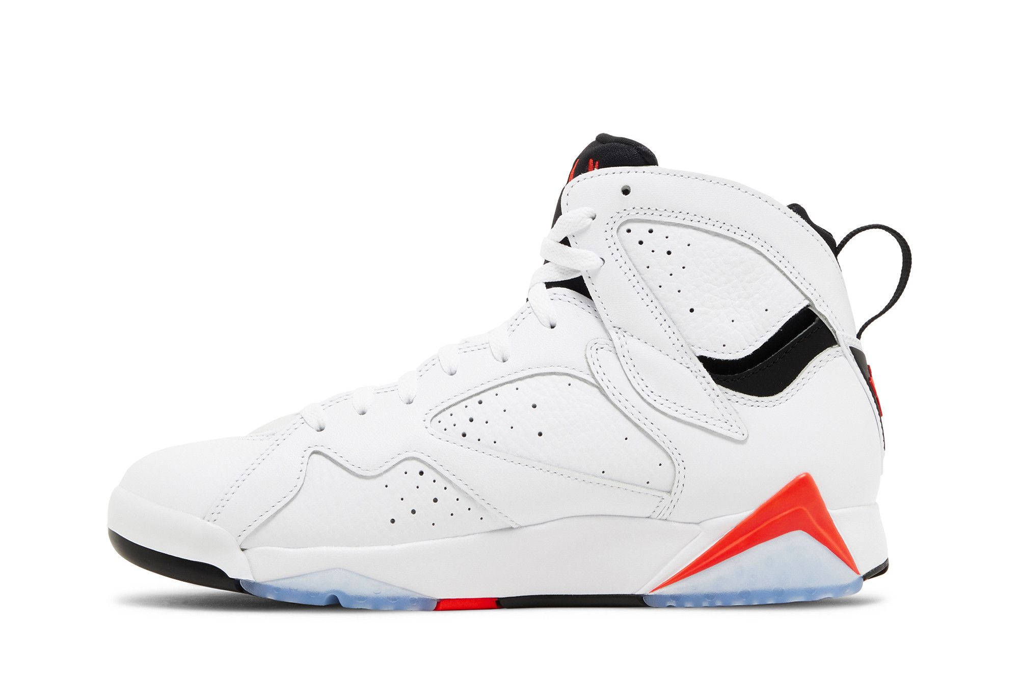 Shop Air Jordan 7 '白色红外线' CU9307-160
