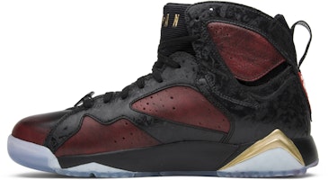 Air Jordan 7 Retro 'Doernbecher' Sneakers Pria 898651-015 Lookbook Air Jordan 7 Retro 'Doernbecher' Sneakers Pria 898651-015